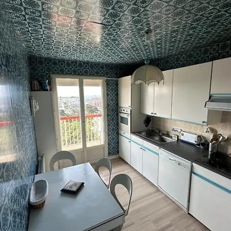 Bright Cocoon With 2 Balconies And Sea View Apartment